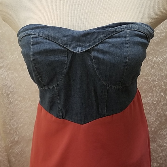 Gold drama strapless dress - Picture 2 of 6